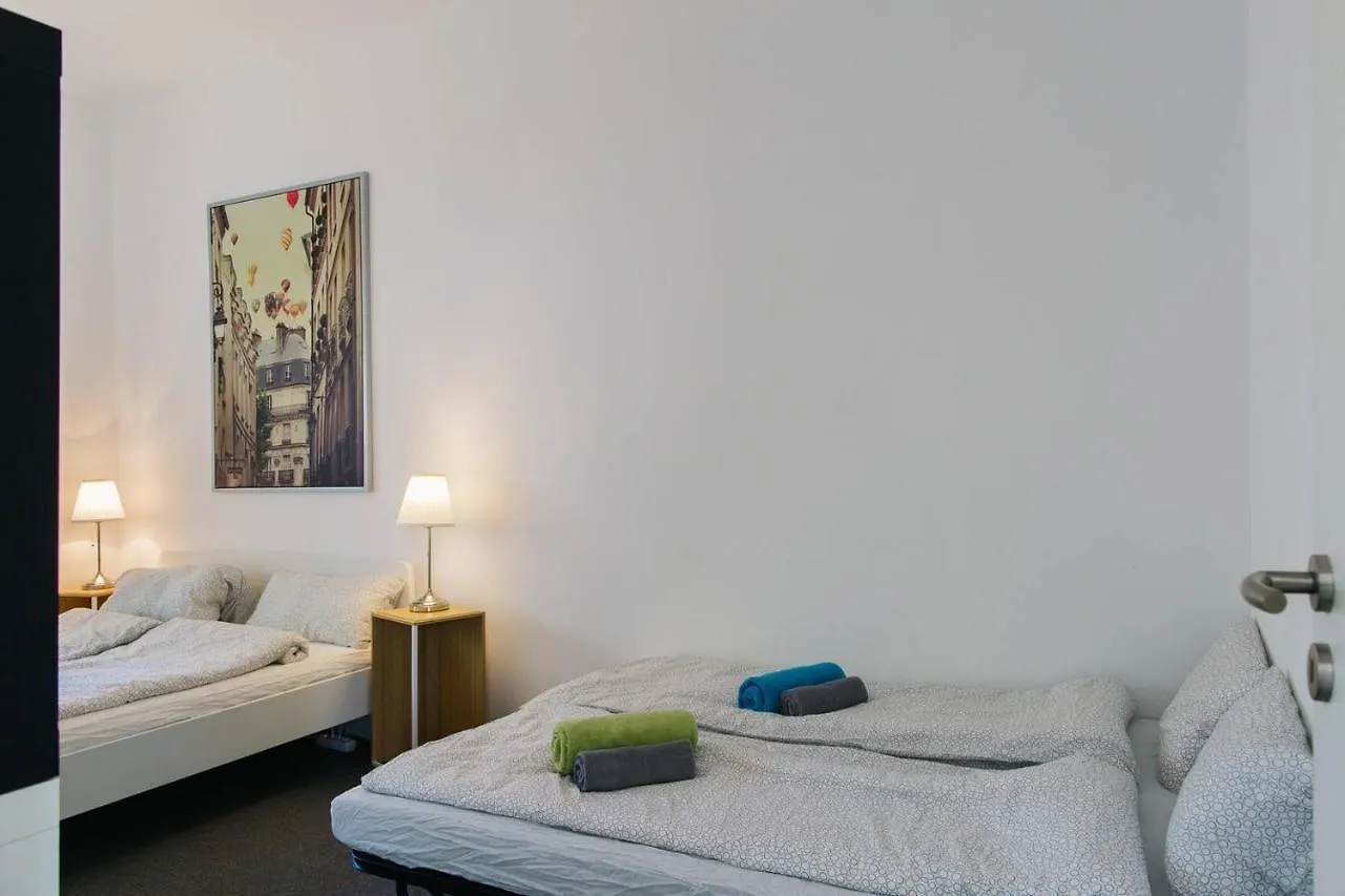 Apartment With 3 Bedroom +1.5 Bthrm +A/C In Prenzlauer Berg Berlin Germany