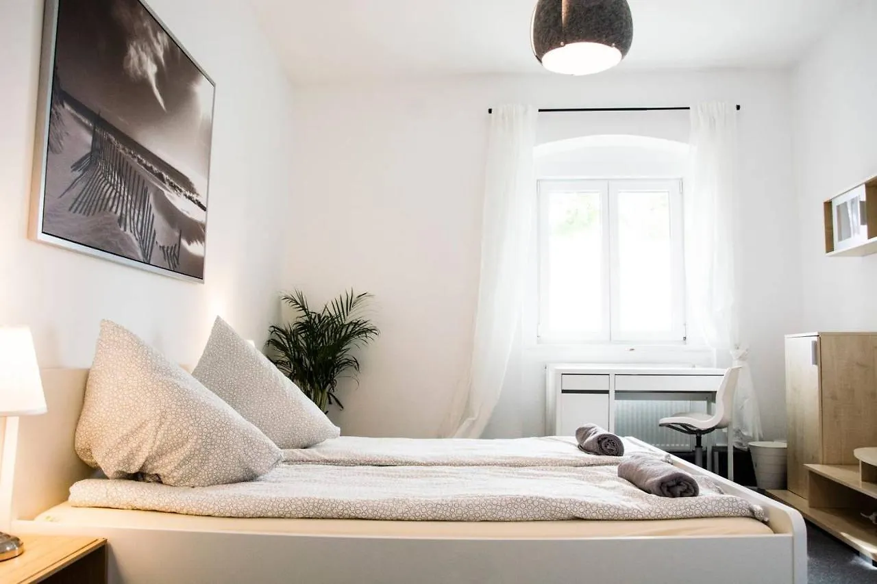 Holiday home Apartment With 3 Bedroom +1.5 Bthrm +A/C In Prenzlauer Berg Berlin
