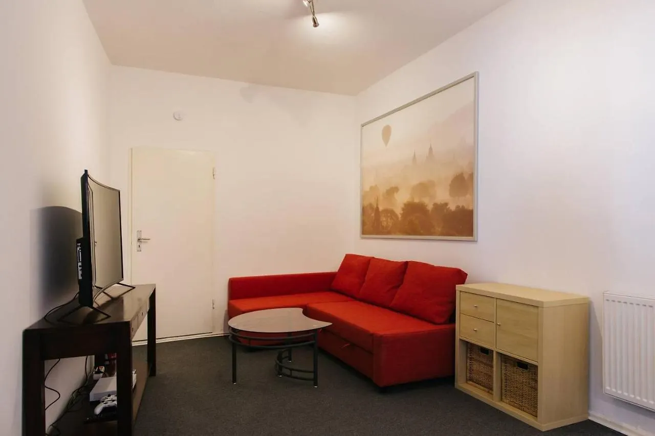 Apartment With 3 Bedroom +1.5 Bthrm +A/C In Prenzlauer Berg Berlin 0*,